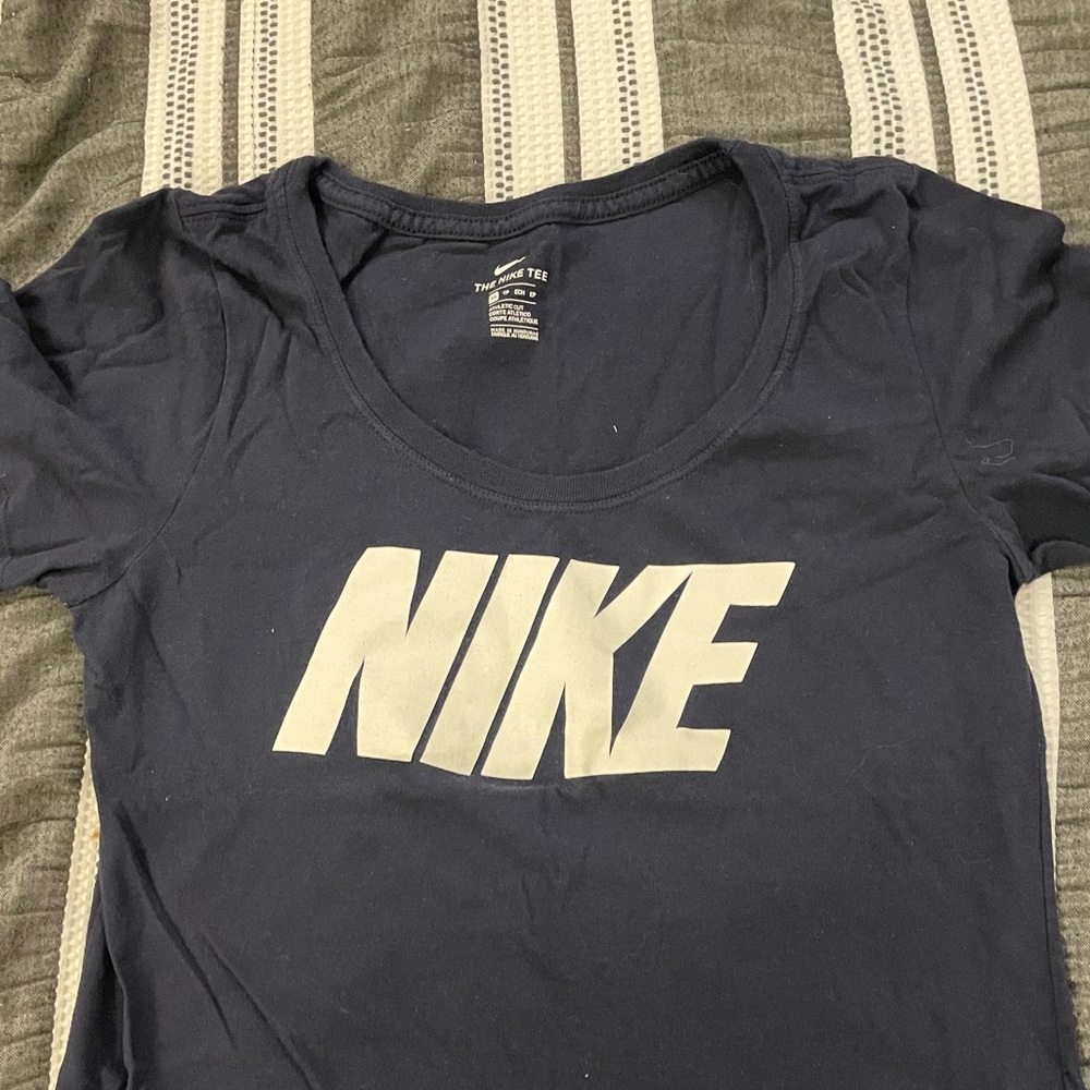 Women navy blue t-shirt